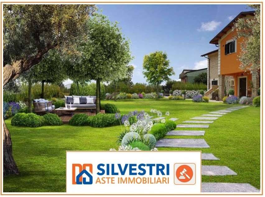 casa indipendente in vendita a Benevento in zona Centro Storico