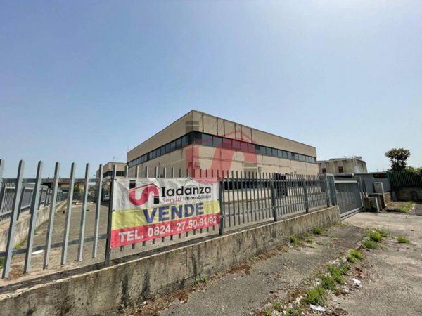 capannone in vendita a Benevento