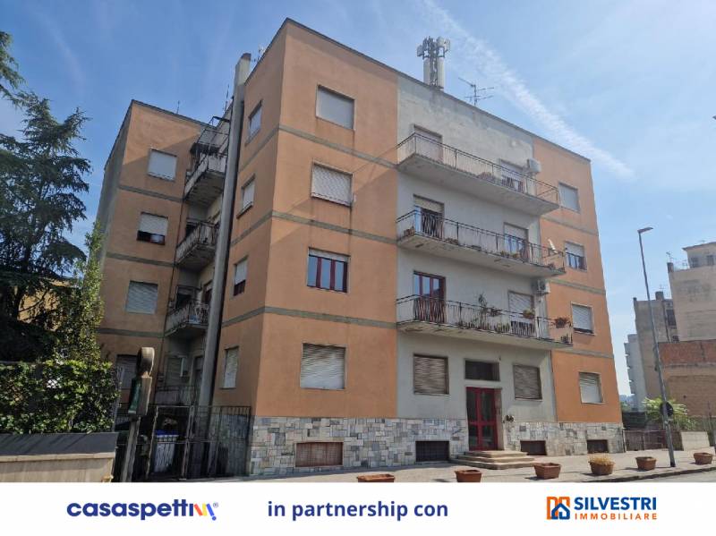 appartamento in vendita a Benevento in zona Centro Storico