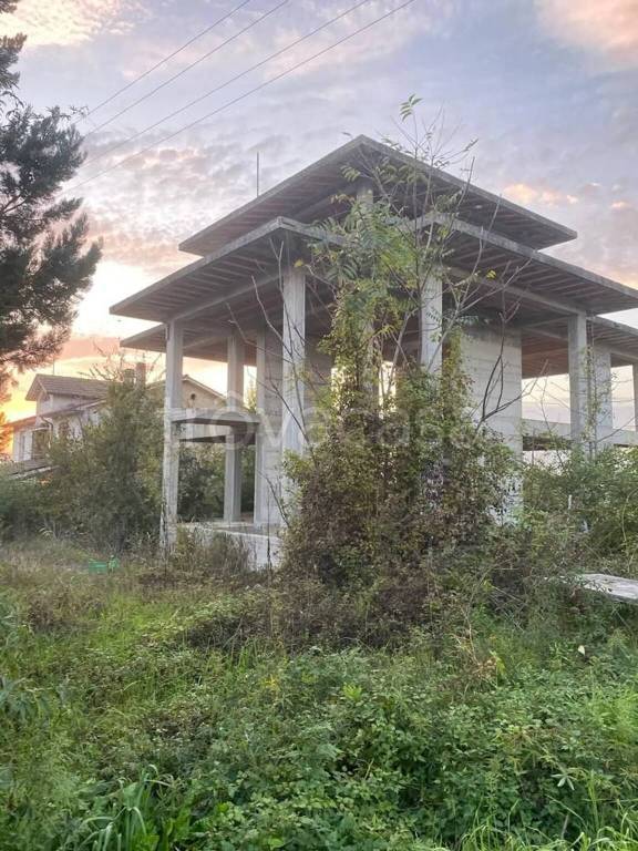 casa indipendente in vendita a Benevento in zona Centro Storico