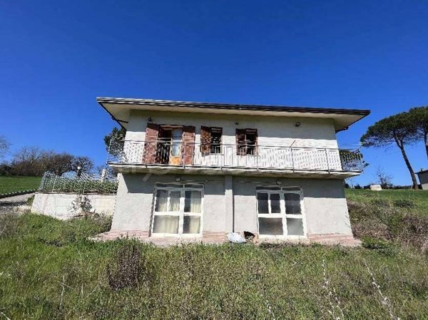 casa indipendente in vendita a Benevento in zona Centro Storico