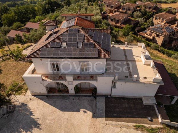 casa indipendente in vendita a Benevento in zona Centro Storico