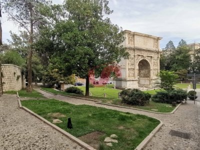 locale commerciale in vendita a Benevento