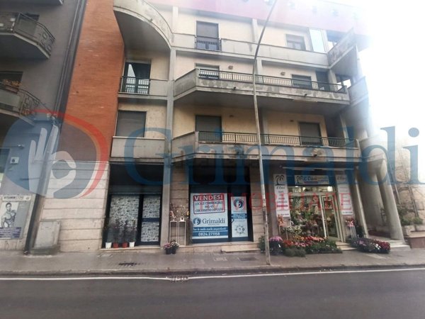 locale commerciale in vendita a Benevento