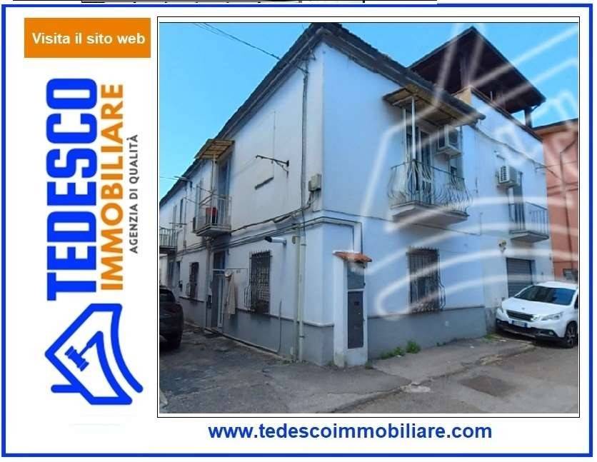 appartamento in vendita a Benevento in zona Libertà