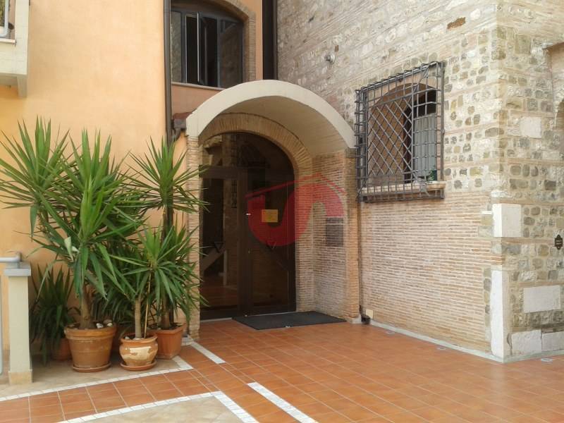appartamento in vendita a Benevento in zona Centro Storico