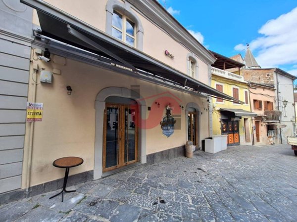 negozio in vendita a Benevento in zona Centro Storico