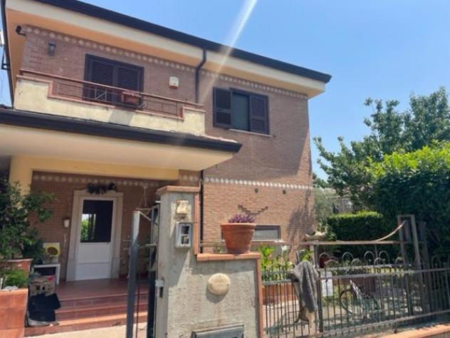 casa indipendente in vendita a Benevento in zona Monte Calvo
