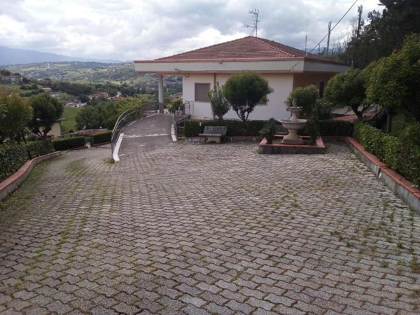 casa indipendente in vendita a Benevento