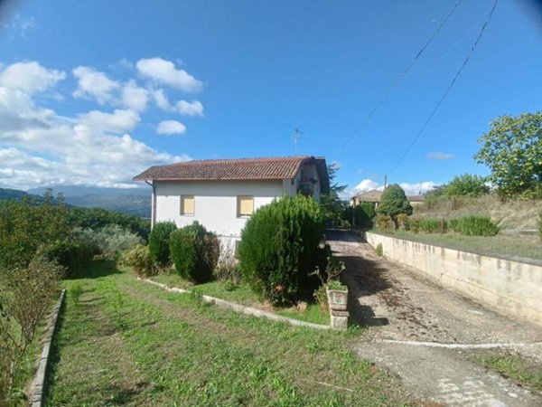 casa indipendente in vendita a Benevento