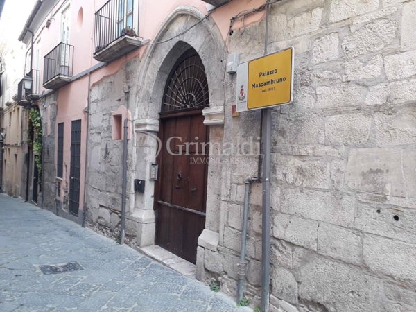 appartamento in vendita a Benevento in zona Centro Storico