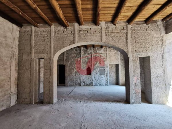 casa indipendente in vendita a Benevento in zona Centro Storico