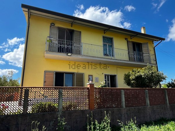 casa indipendente in vendita a Benevento