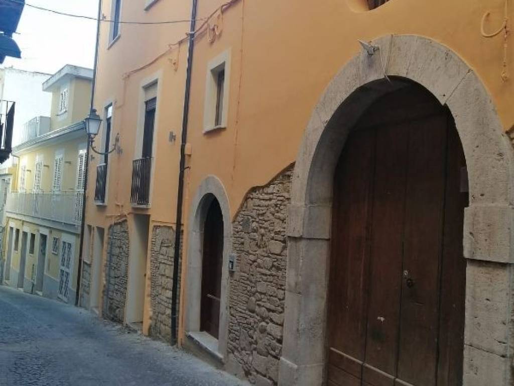 appartamento in vendita a Benevento in zona Centro Storico