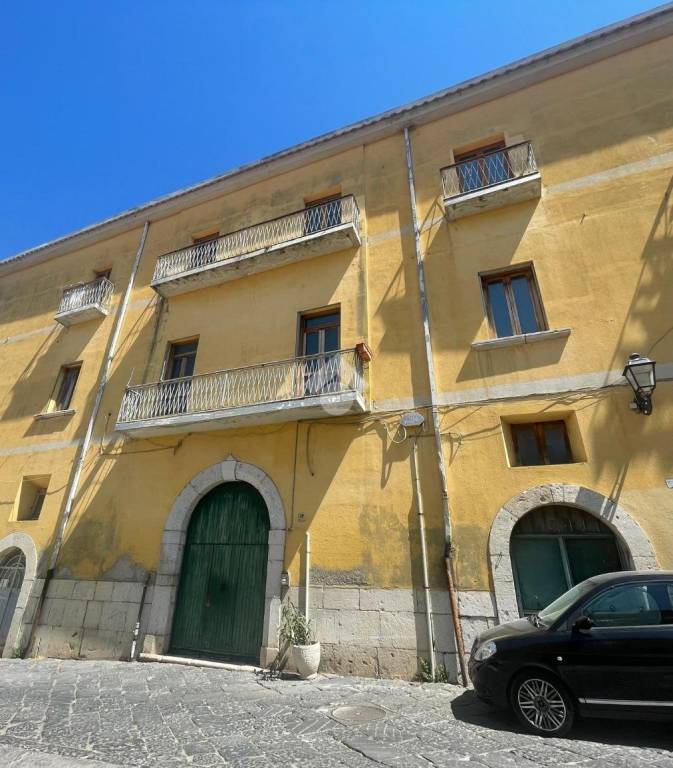 appartamento in vendita a Benevento in zona Centro Storico