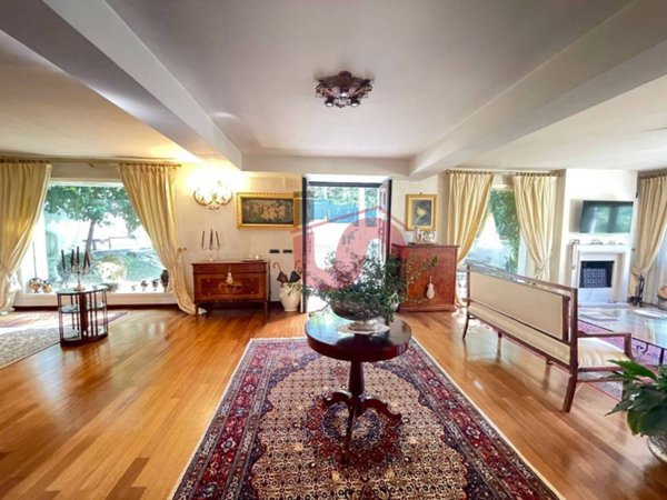 casa indipendente in vendita a Benevento in zona Pacevecchia