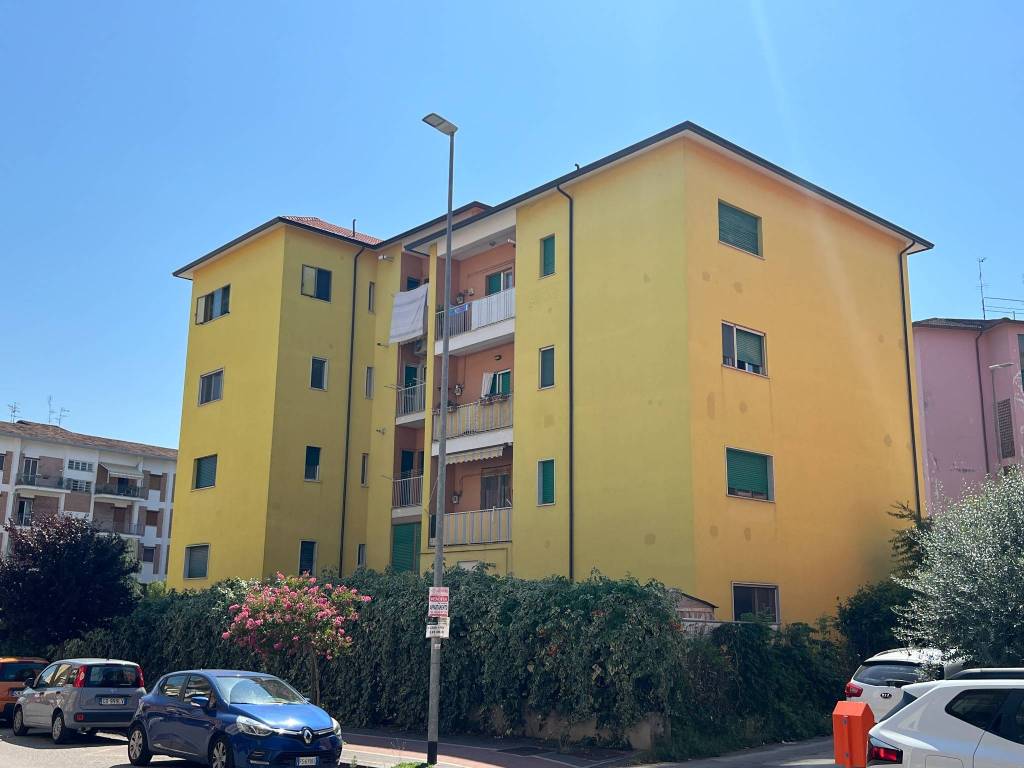 appartamento in vendita a Benevento in zona Libertà