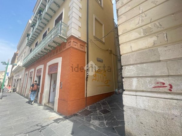 appartamento in vendita a Benevento in zona Centro Storico