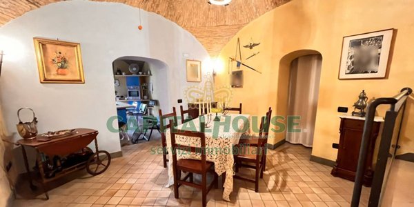 casa indipendente in vendita a Benevento in zona Centro Storico