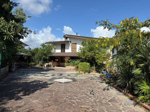 casa indipendente in vendita a Benevento