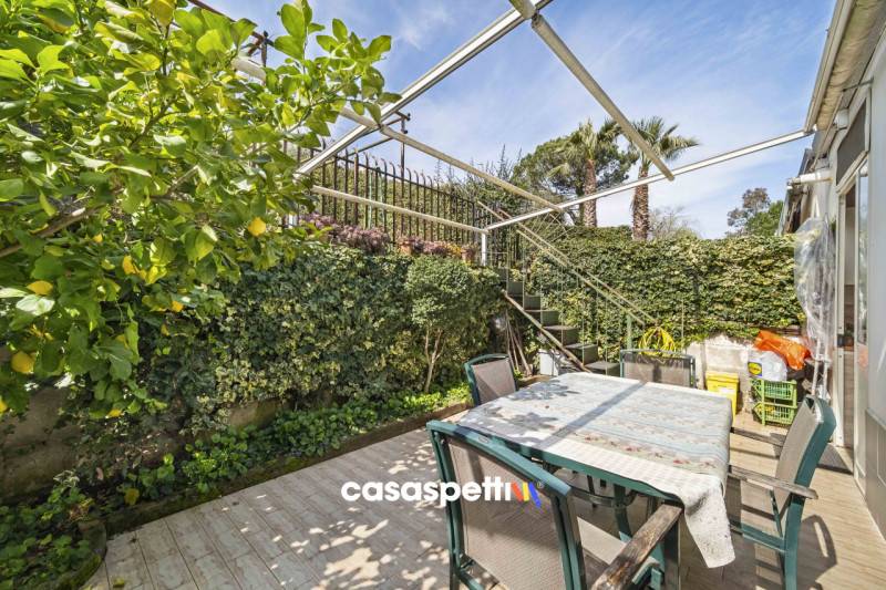 casa indipendente in vendita a Benevento in zona Centro Storico
