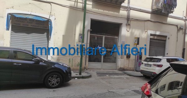 locale commerciale in vendita a Benevento
