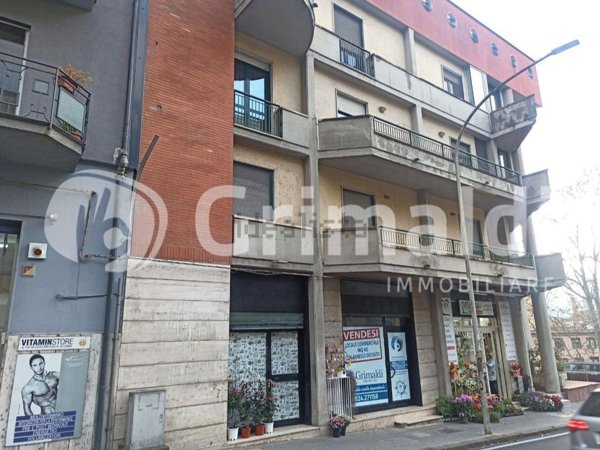 negozio in vendita a Benevento in zona Porta Rufina