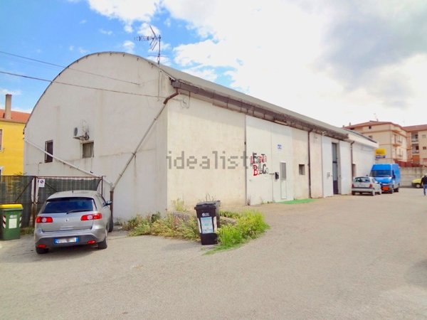 locale commerciale in vendita a Benevento