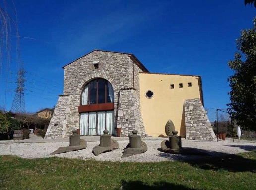 casa indipendente in vendita a Benevento in zona San Vitale