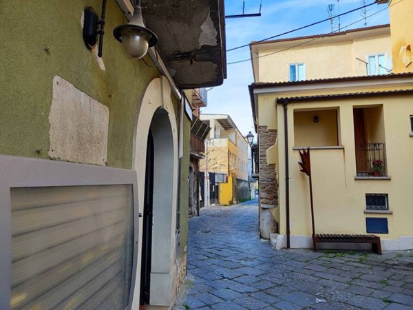 appartamento in vendita a Benevento in zona Centro Storico