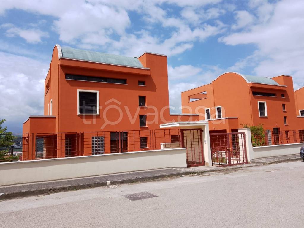 casa indipendente in vendita a Benevento
