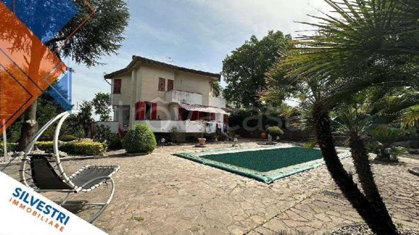 casa indipendente in vendita a Benevento in zona Centro Storico