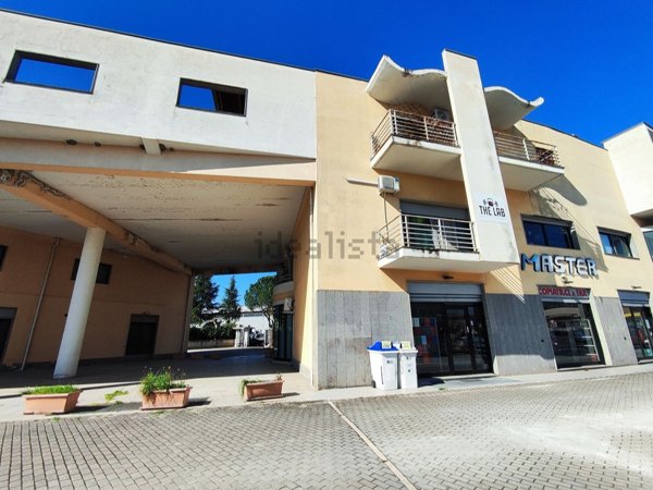 locale commerciale in vendita a Benevento