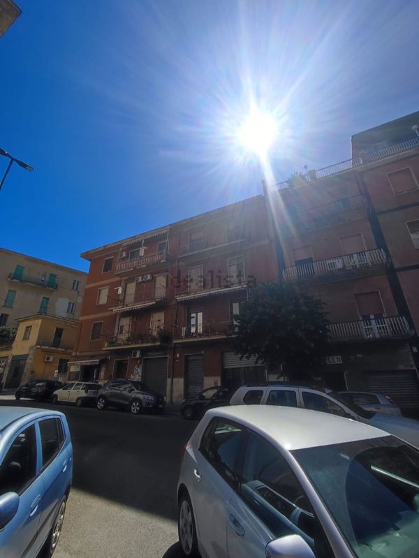 locale commerciale in vendita a Benevento in zona Centro Storico