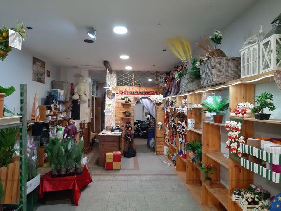 locale commerciale in vendita a Benevento in zona Centro Storico