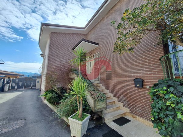 casa indipendente in vendita a Benevento in zona Porta Rufina