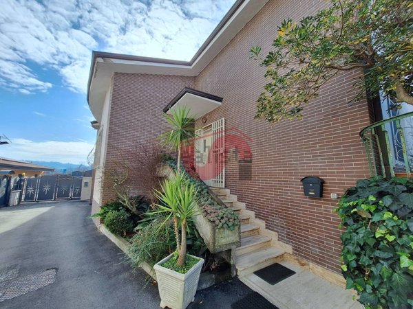 casa indipendente in vendita a Benevento in zona Mellusi / Atlantici