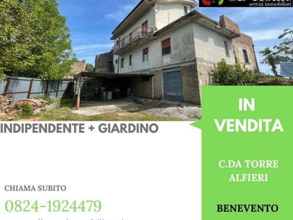 casa indipendente in vendita a Benevento in zona Centro Storico