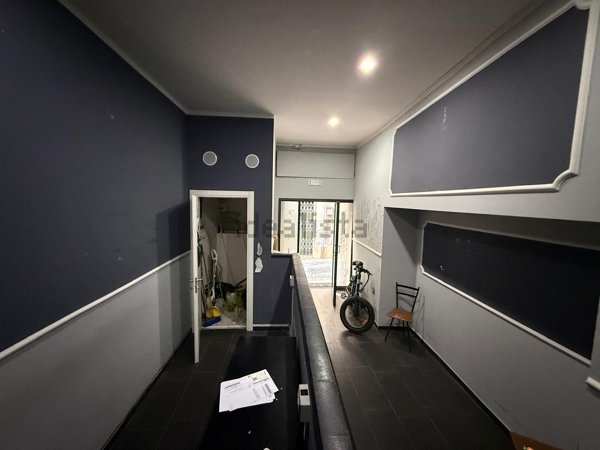 locale commerciale in vendita a Benevento in zona Centro Storico