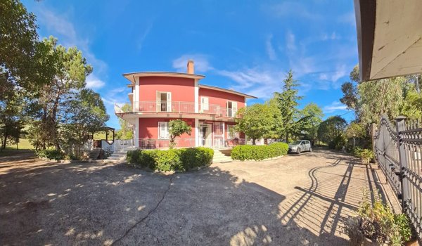 casa indipendente in vendita a Benevento