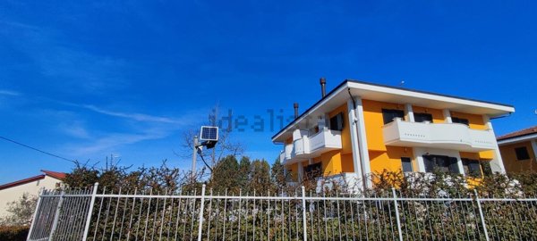casa indipendente in vendita a Benevento in zona Centro Storico