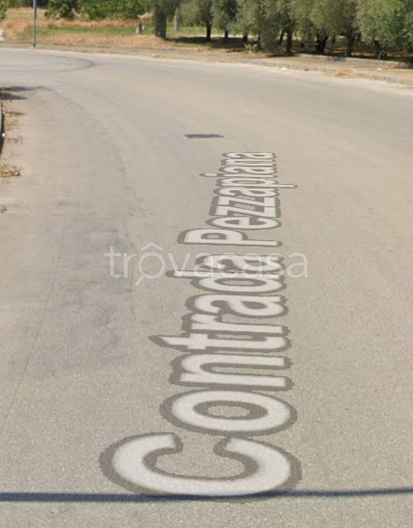 locale commerciale in vendita a Benevento