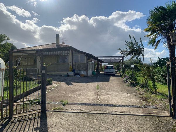 casa indipendente in vendita a Benevento