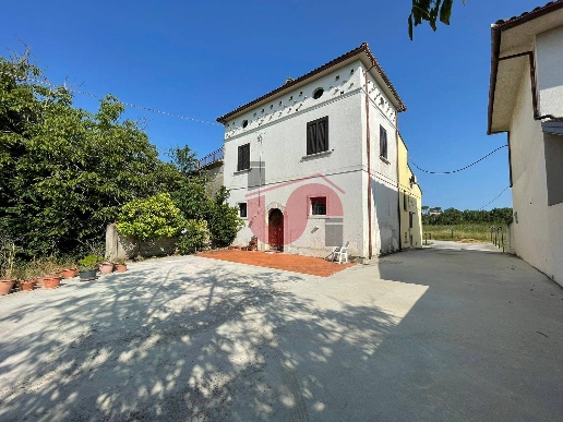 casa indipendente in vendita a Benevento