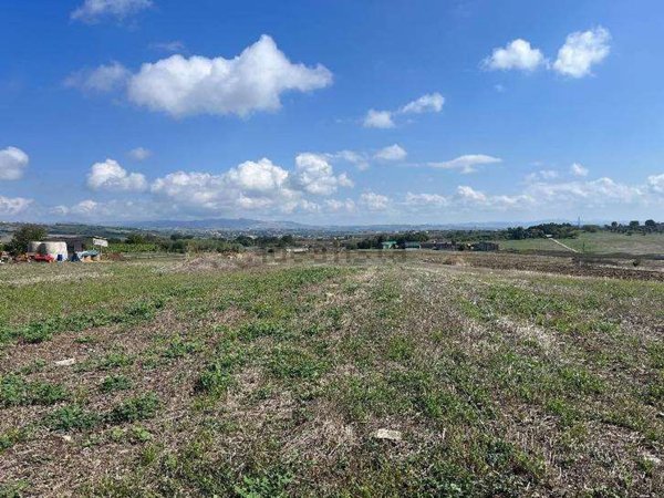 terreno agricolo in vendita a Benevento in zona Mosti