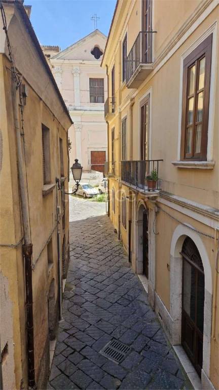 appartamento in vendita a Benevento in zona Centro Storico