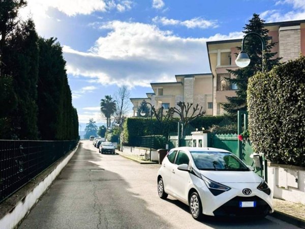 casa indipendente in vendita a Benevento in zona San Liberatore