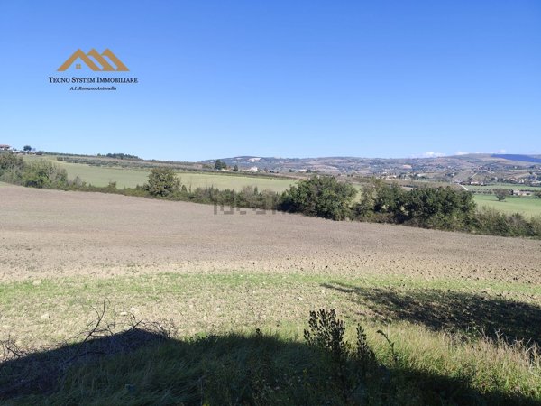 terreno agricolo in vendita a Benevento in zona San Vitale