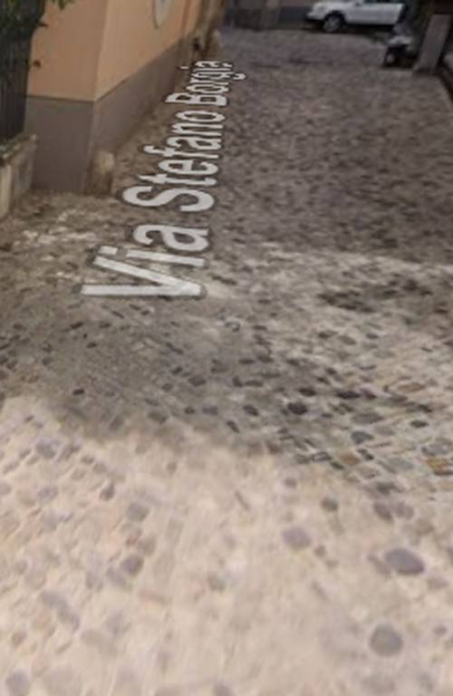 negozio in vendita a Benevento in zona Centro Storico