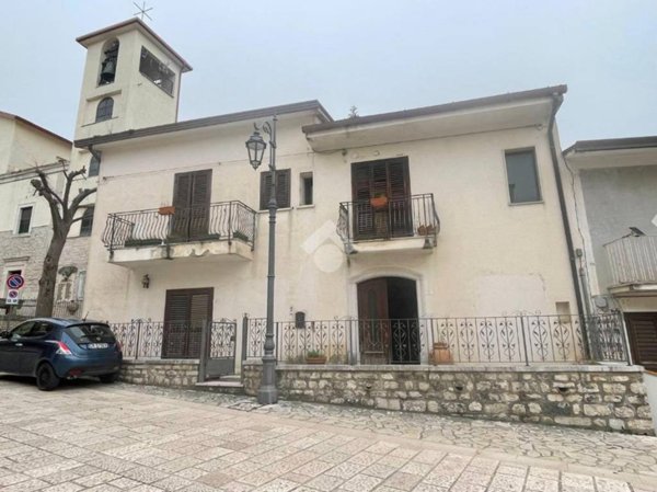 casa indipendente in vendita a Benevento